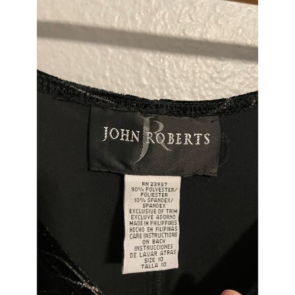 Vintage John Roberts Dress Womens Size 10 Black Velvet Short Sleeve Witchy 90s - Picture 2 of 7